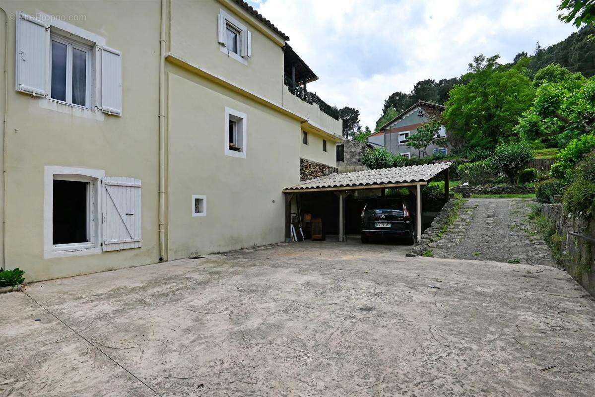 Maison à LE MARTINET