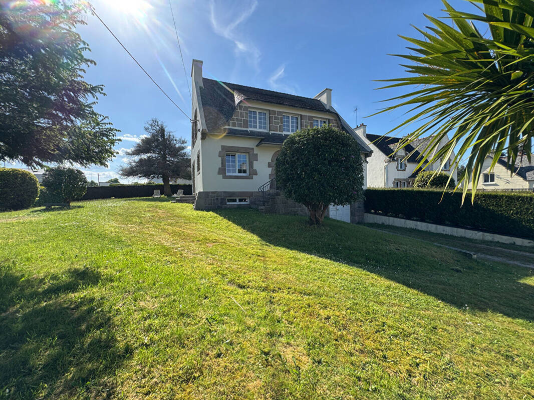 Maison à LANDIVISIAU