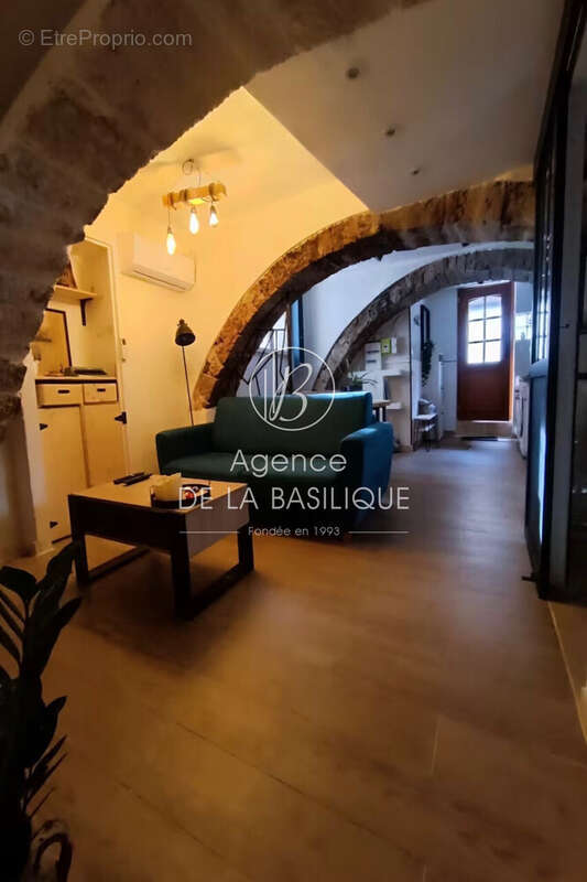 Appartement à SAINT-MAXIMIN-LA-SAINTE-BAUME