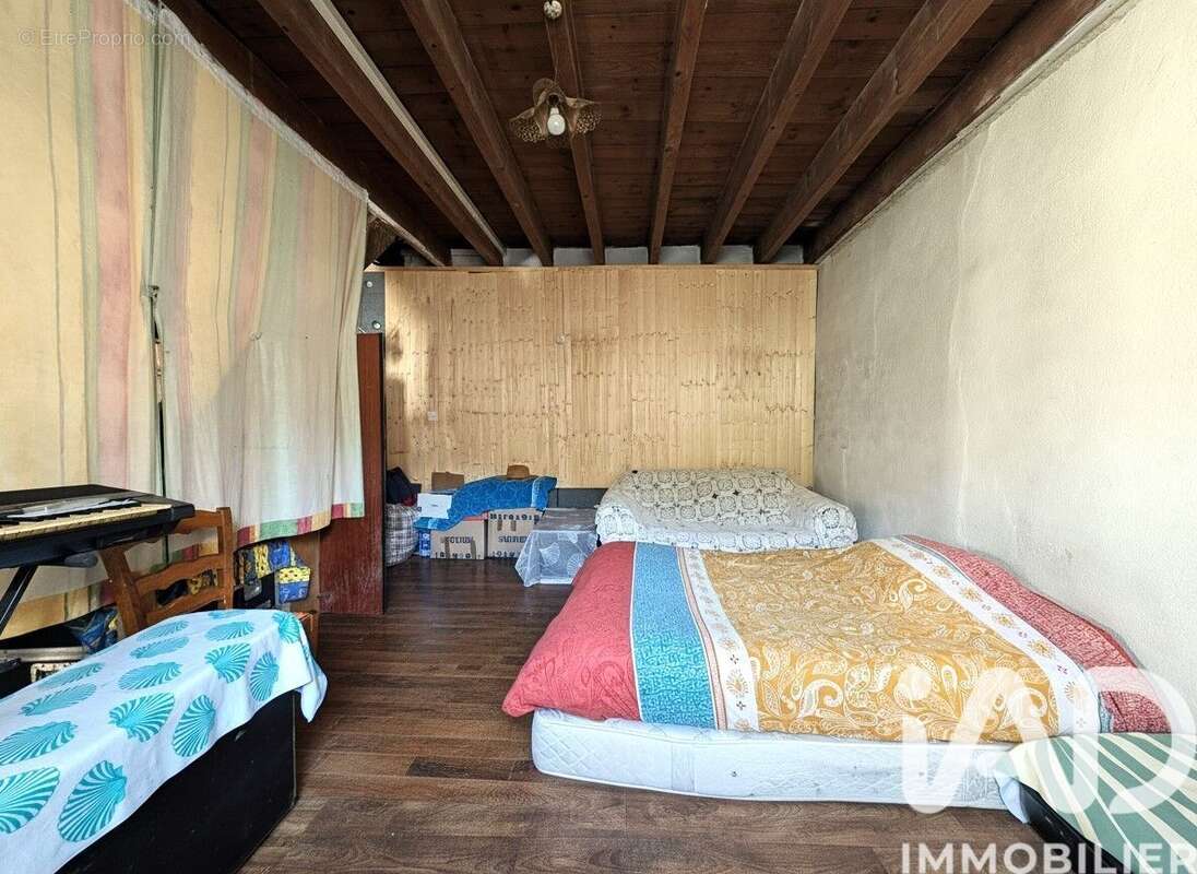 Maison 75 m² à Vocance  - photo 6