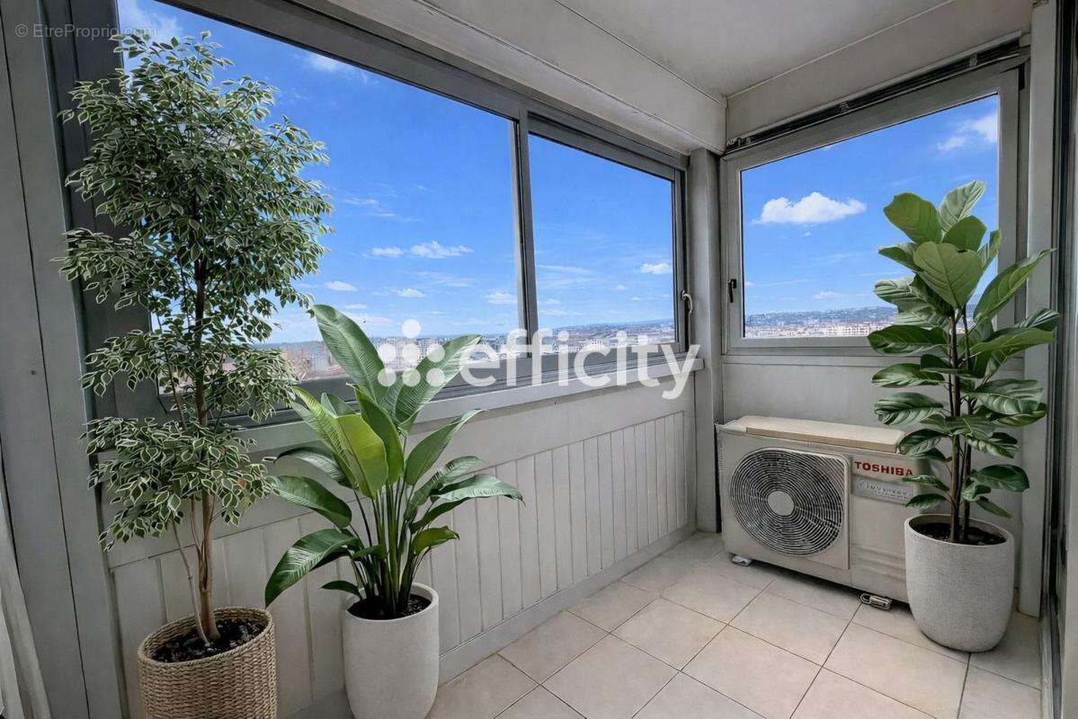 Appartement à LYON-7E