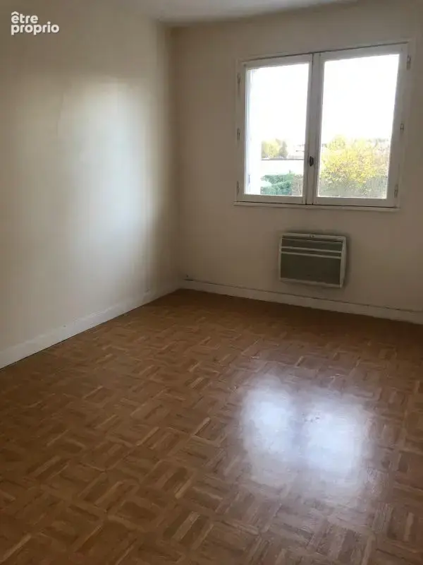 Appartement T4 Chateau Gontier - photo 5
