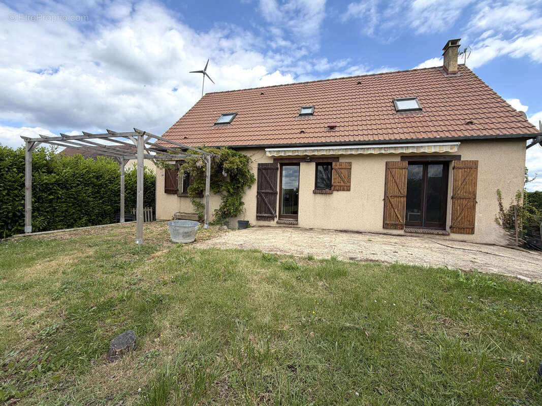 Maison à SOREL-MOUSSEL