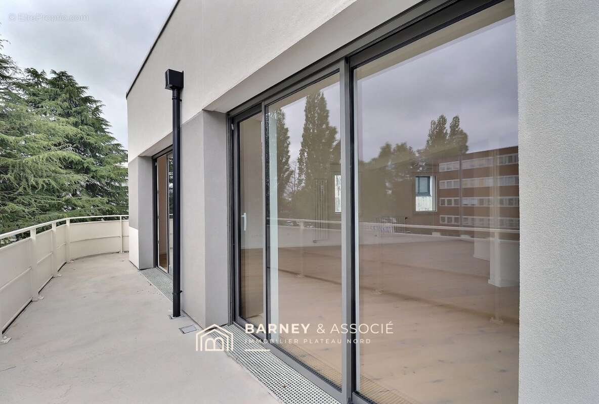 Appartement à BOIS-GUILLAUME