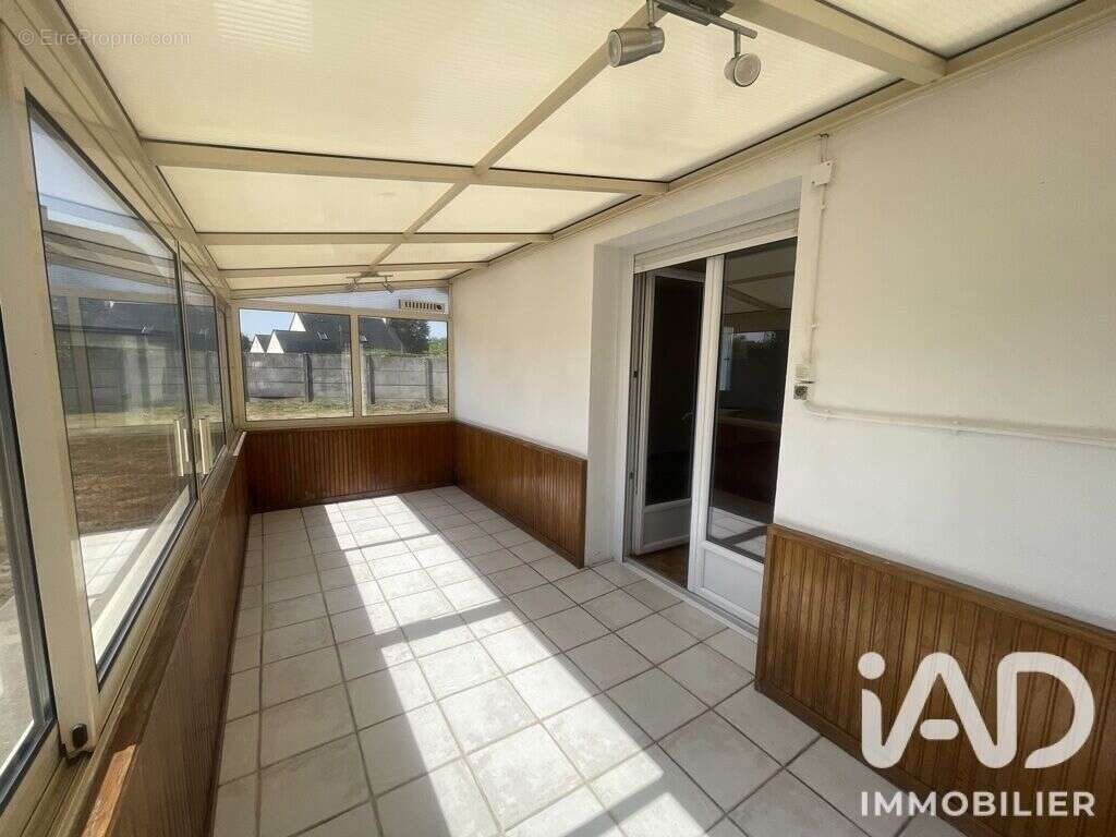 Maison 115 m² à Saint-Glen  - photo 5