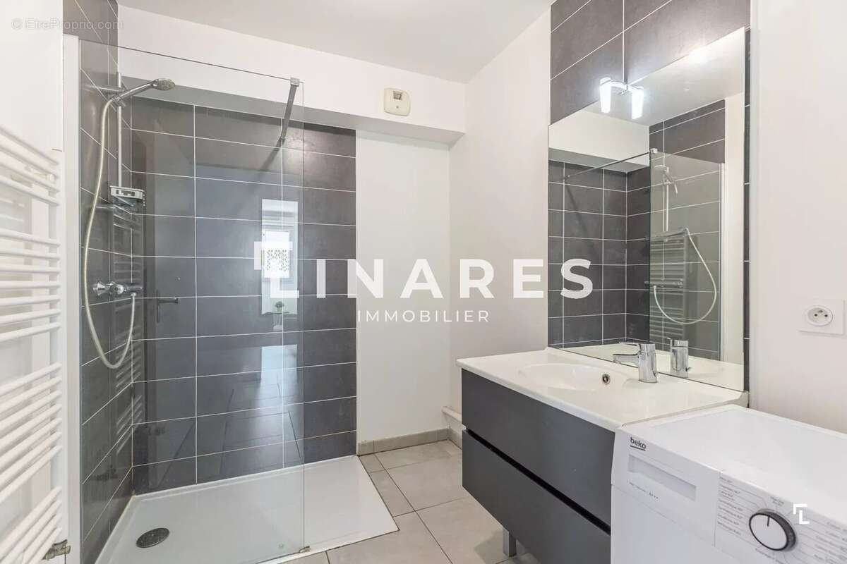 Appartement à MARSEILLE-2E
