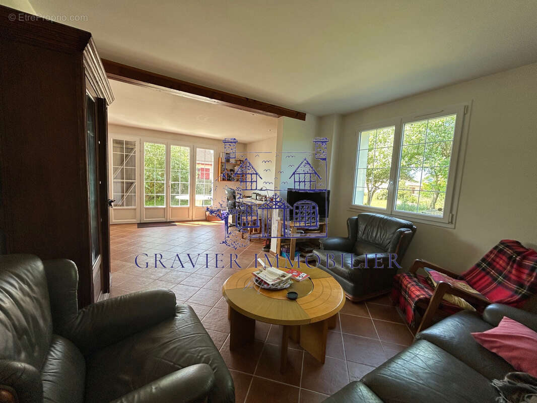 Maison à SAINT-GERMAIN-SUR-AY