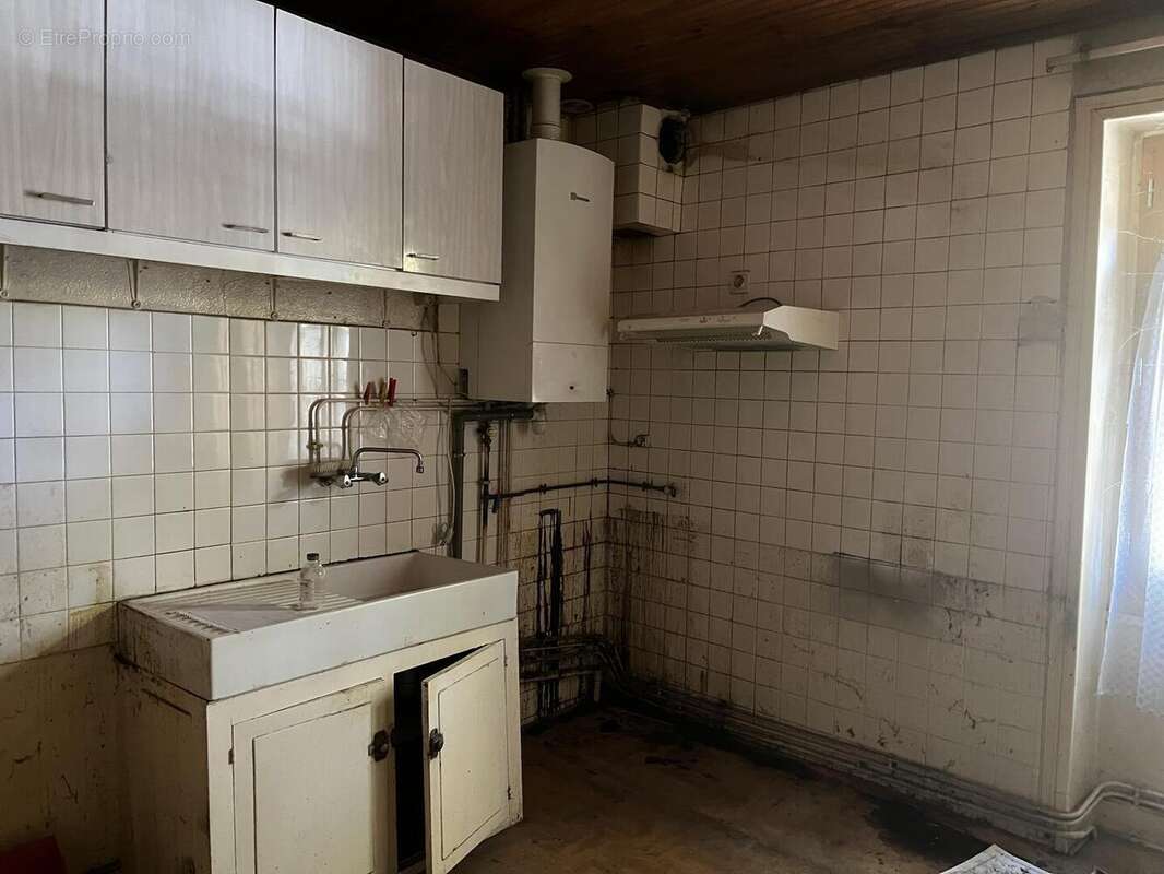 FIGEAC CENTRE - Maison avec deux appartements - photo 12
