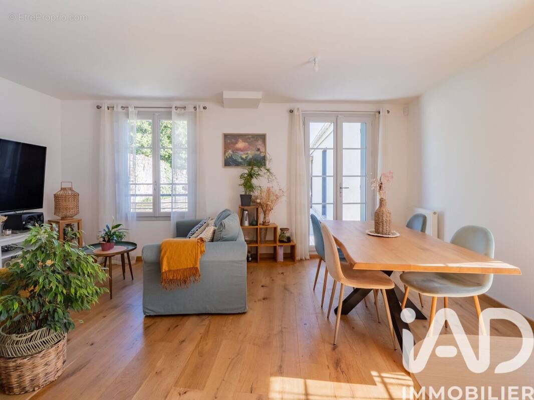 Photo 1 - Maison à MOUSSY-LE-NEUF