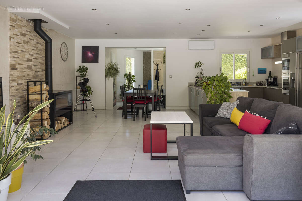 Maison à AMBERIEUX-EN-DOMBES