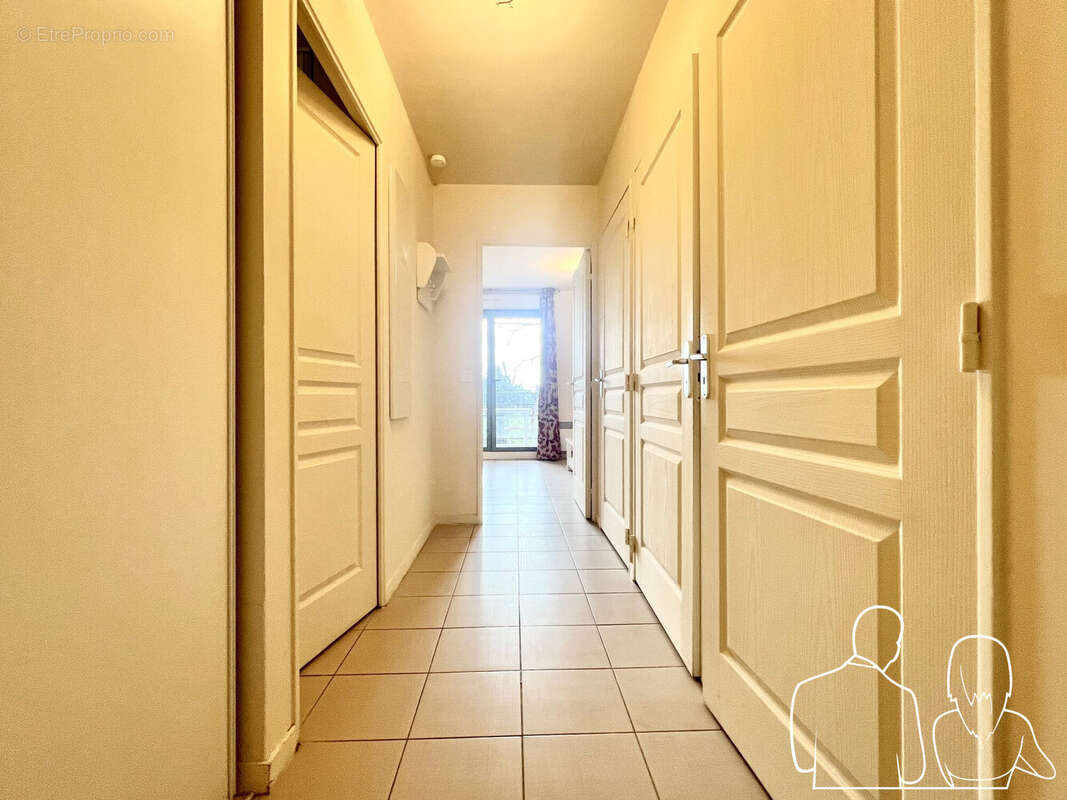 APPARTEMENT SOUS BAIL COMMERCIAL - GOELIA - Appartement à GONNEVILLE-SUR-HONFLEUR