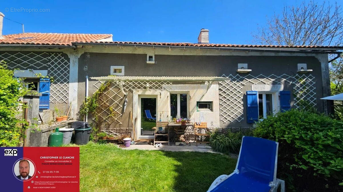 Maison à NANTEUIL-AURIAC-DE-BOURZAC