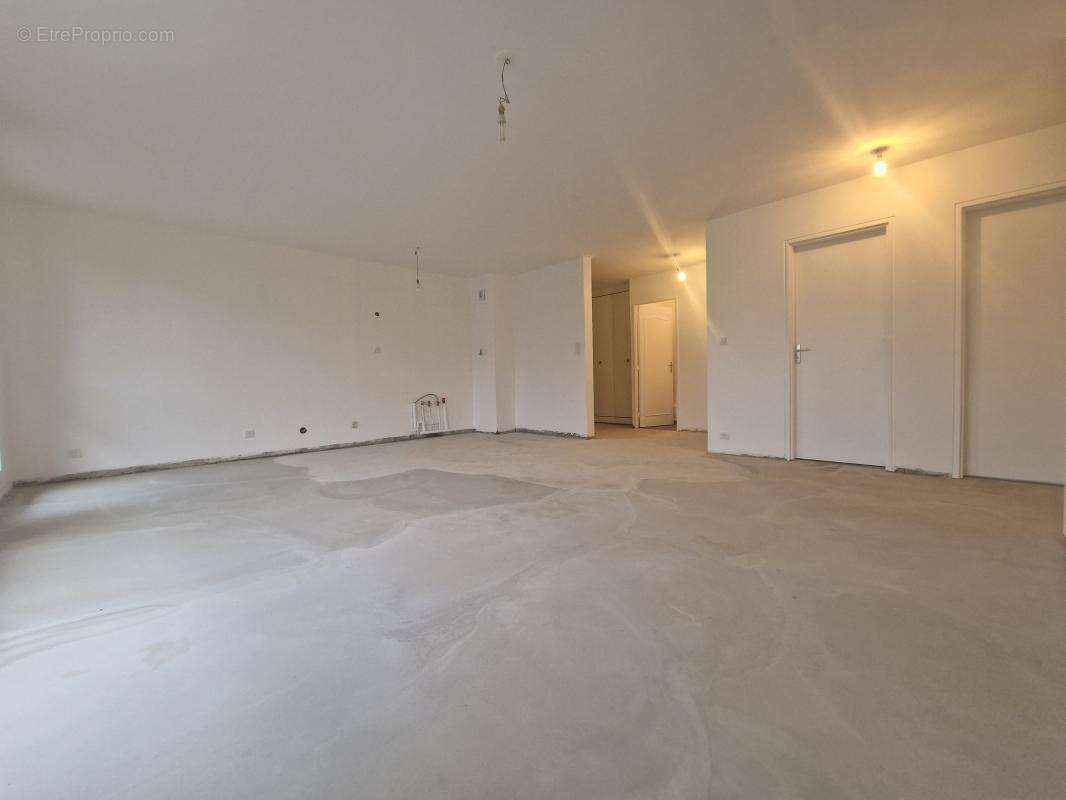 Appartement à VAIRES-SUR-MARNE