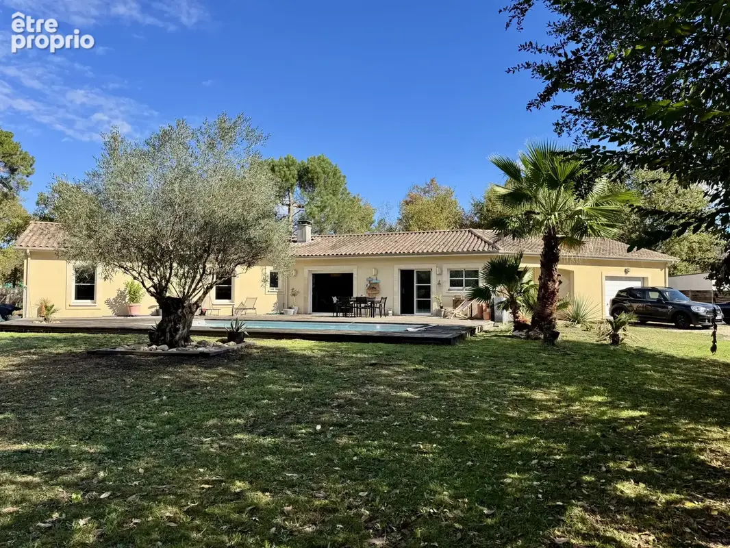 Photo Maison à Saint-Aubin-De-Medoc au prix de 699 000€