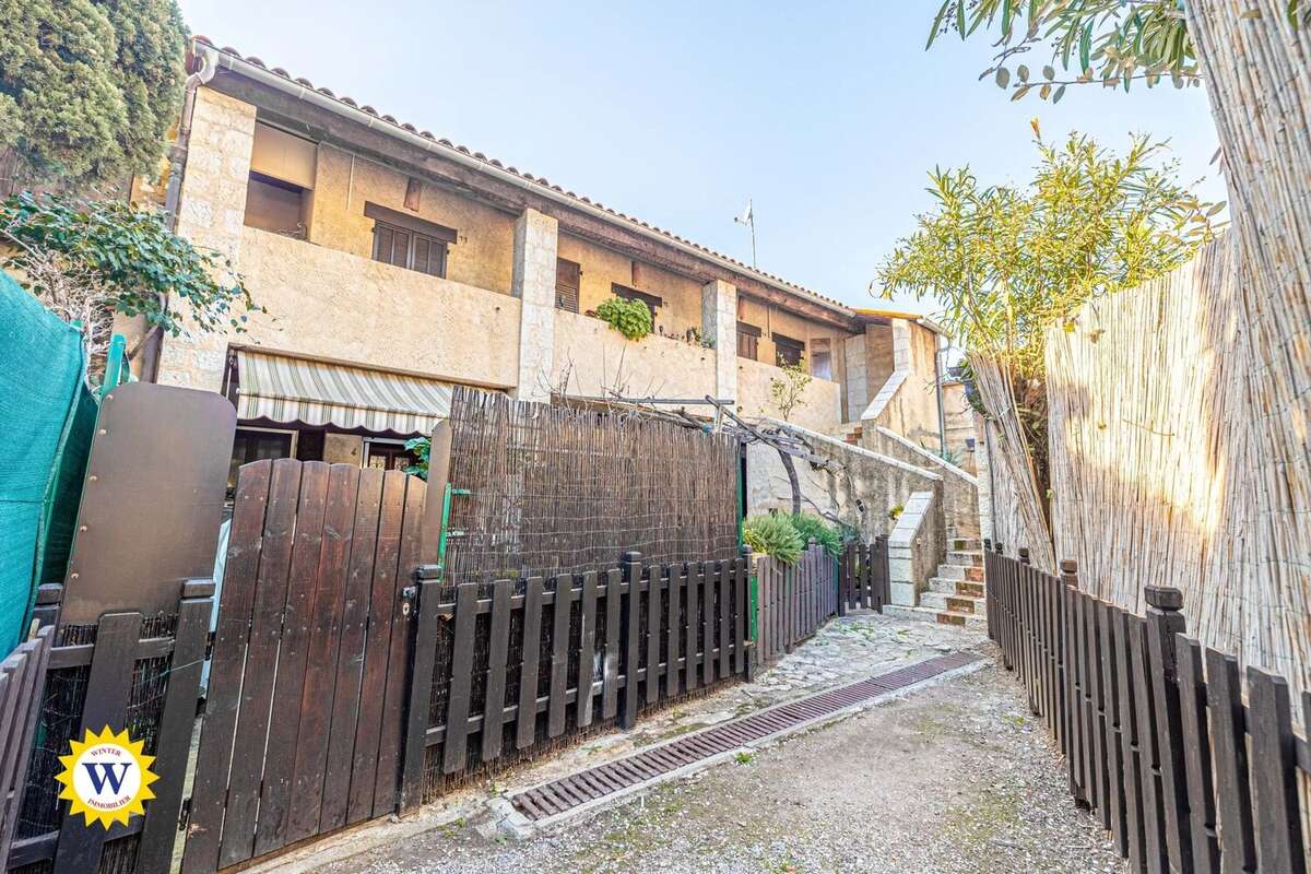 Appartement à SAINT-LAURENT-DU-VAR