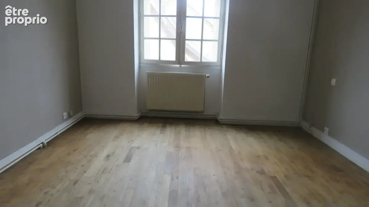 Maison (en pierres) avec une cour privative et une grange (en pierres) Secteur SAINT RAPHAEL - photo 7