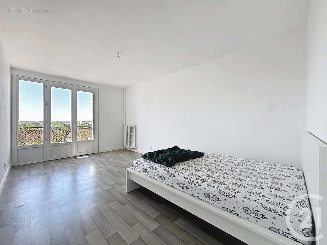 Appartement 83 m² à Troyes  - photo 5