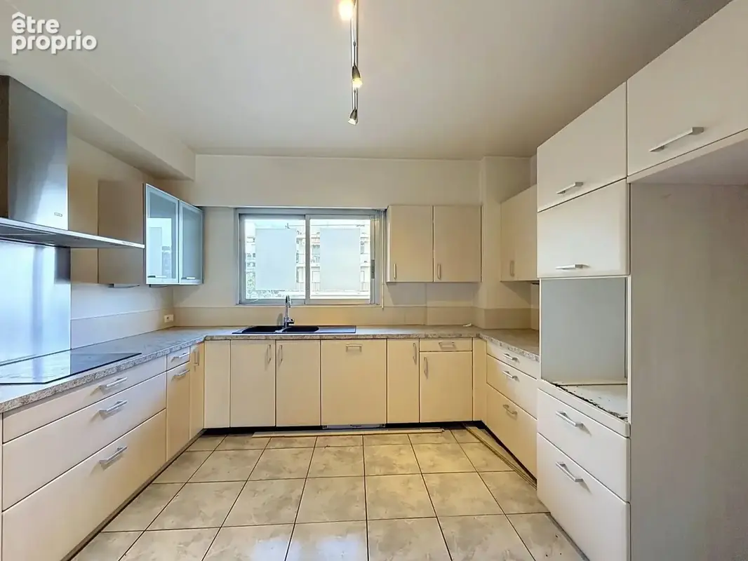 Hauts de cimiez 4 pieces dernier etage - photo 9