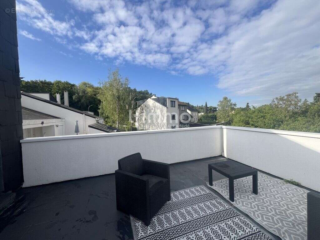 Duplex 5 pièces rénové vues dégagées au calme - photo 23