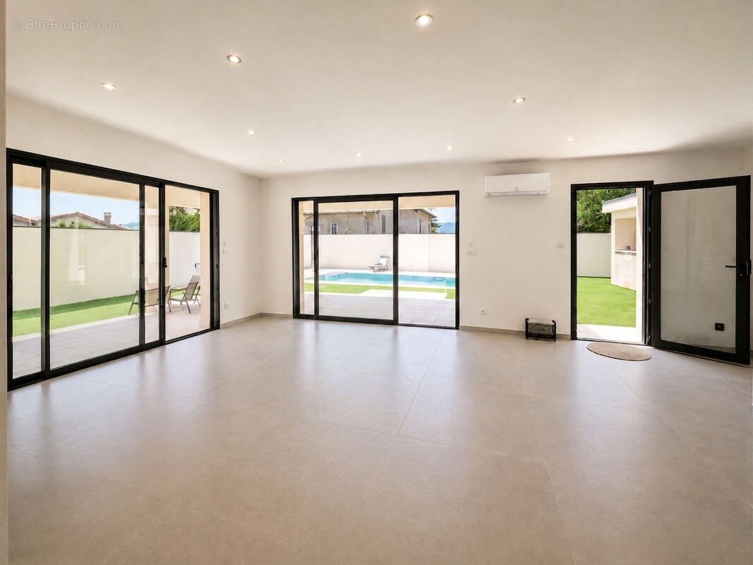 Maison contemporaine avec piscine - 4 Chambres - photo 4