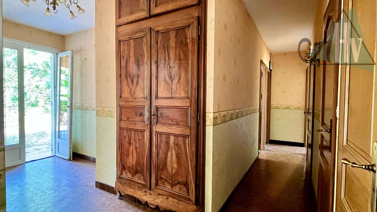 Pavillon sur sous-sol total - 3 chambres - Terrain 1342 m2 - photo 6