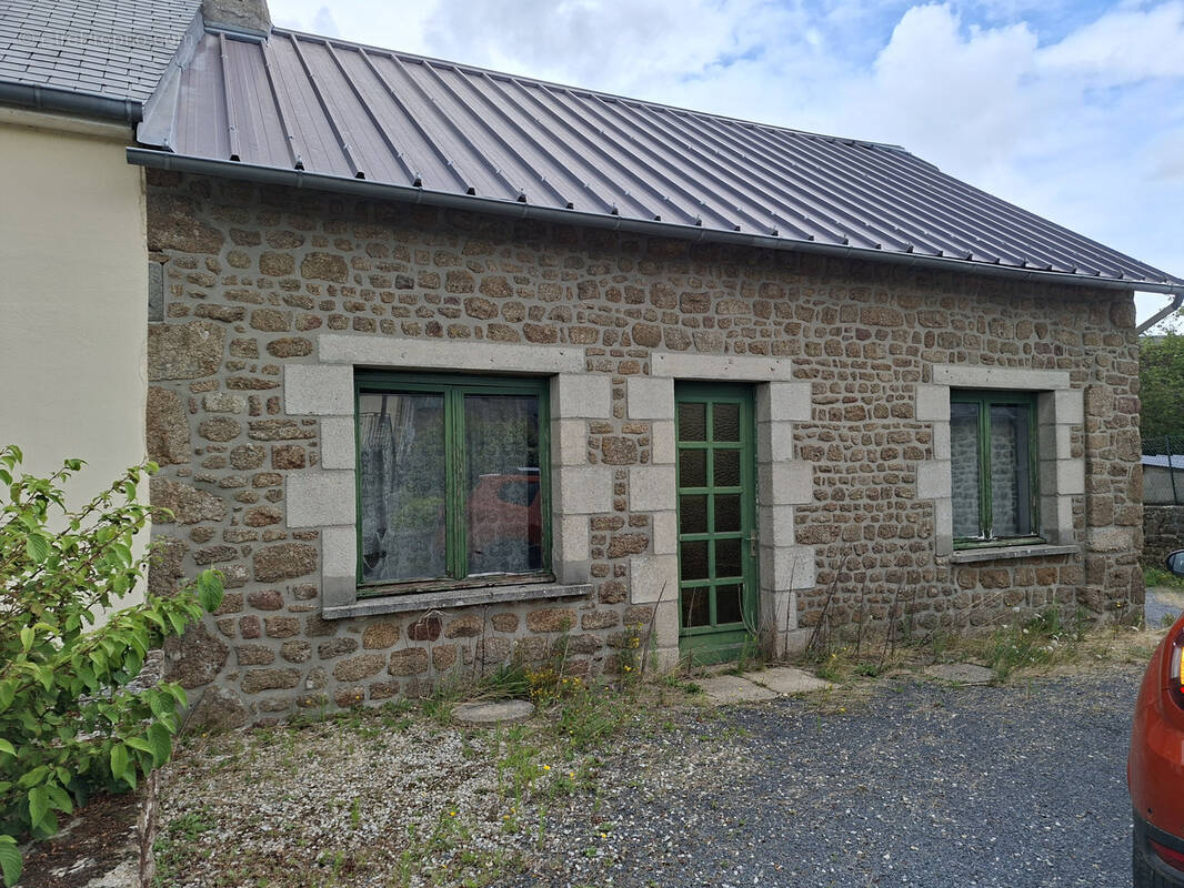 Maison à CHARCHIGNE