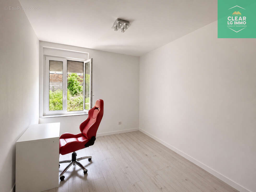 Appartement F3 avec jardin et garage double - photo 9