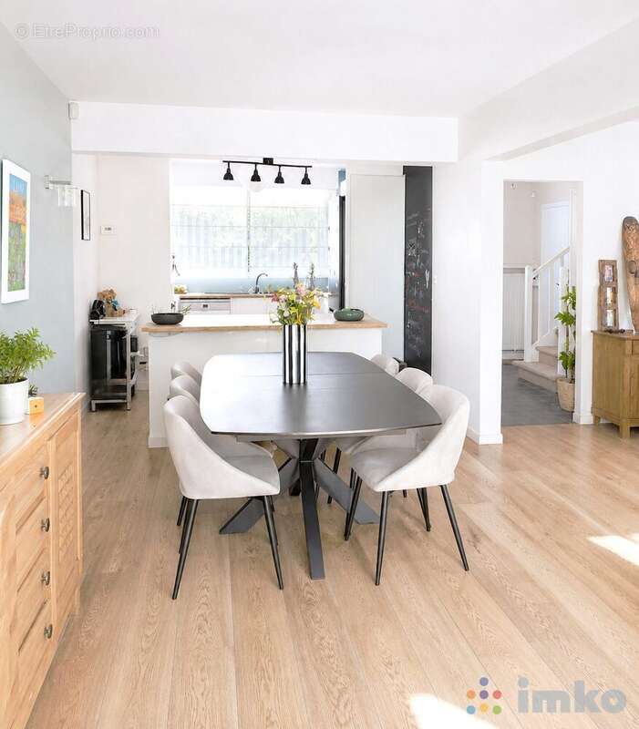 Maison 99 m² à Marcq-En-Baroeul  - photo 2