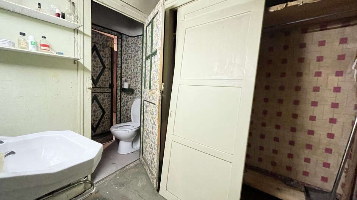 Commerce à LUZY
