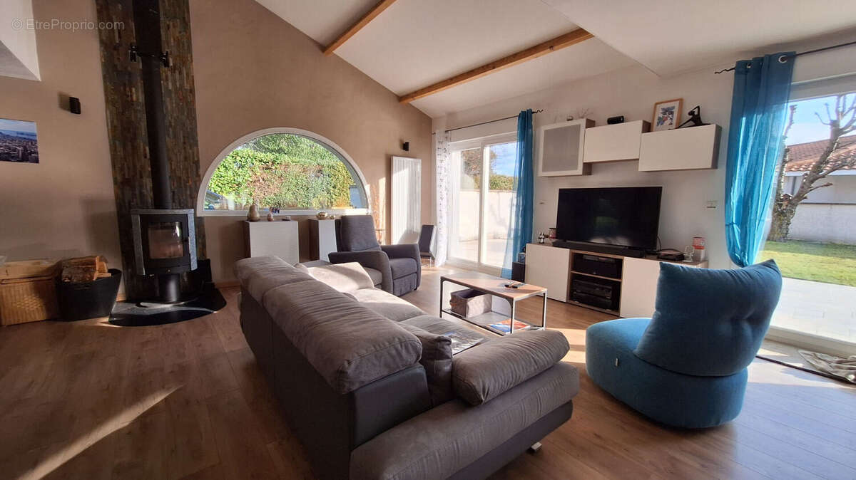 Maison à PONT-DU-CHATEAU