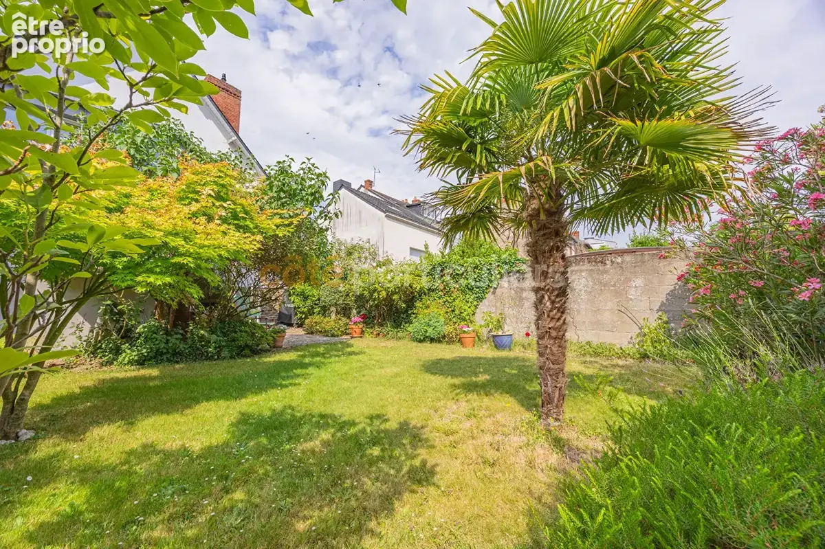 Nantes/rond point de vannes -- maison de caractere -- 5 chambres -- triple reception -- double garage - photo 4