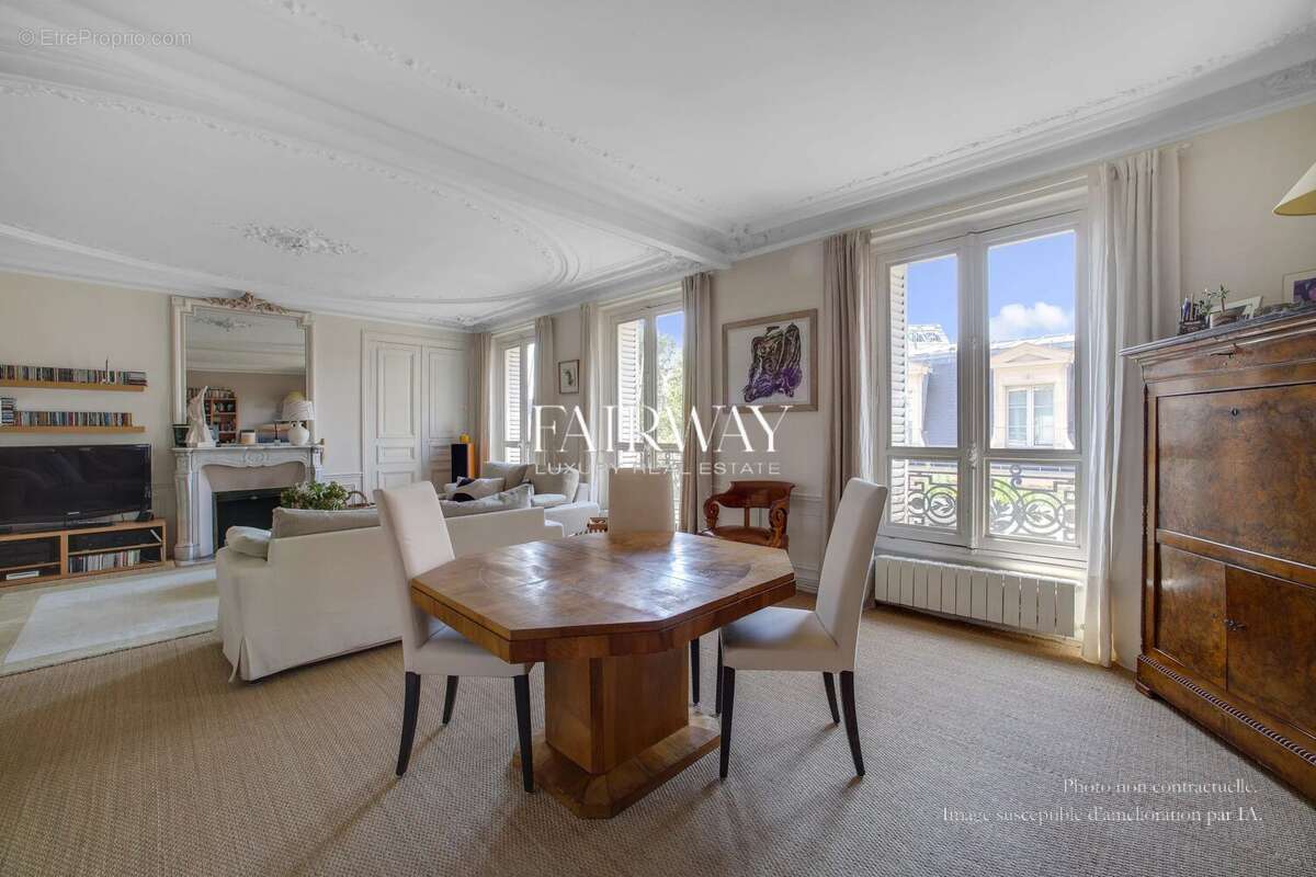 Paris - Appartement haussmannien familial 3 chambres, étage élévé - photo 4