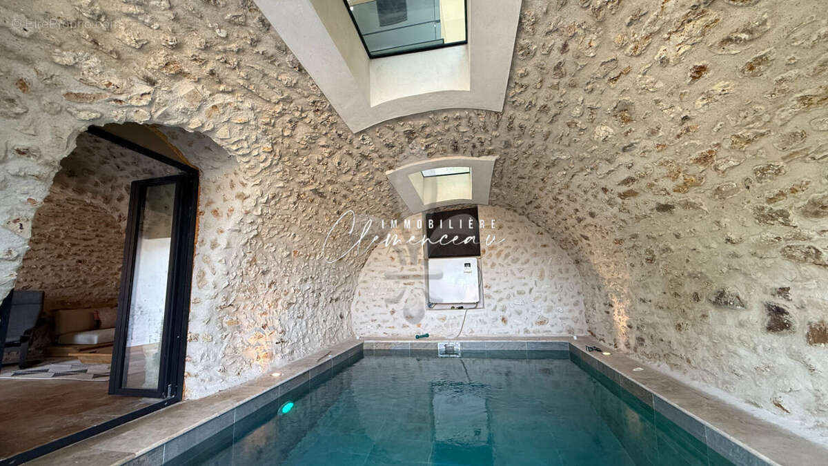 Maison à VERNOUILLET