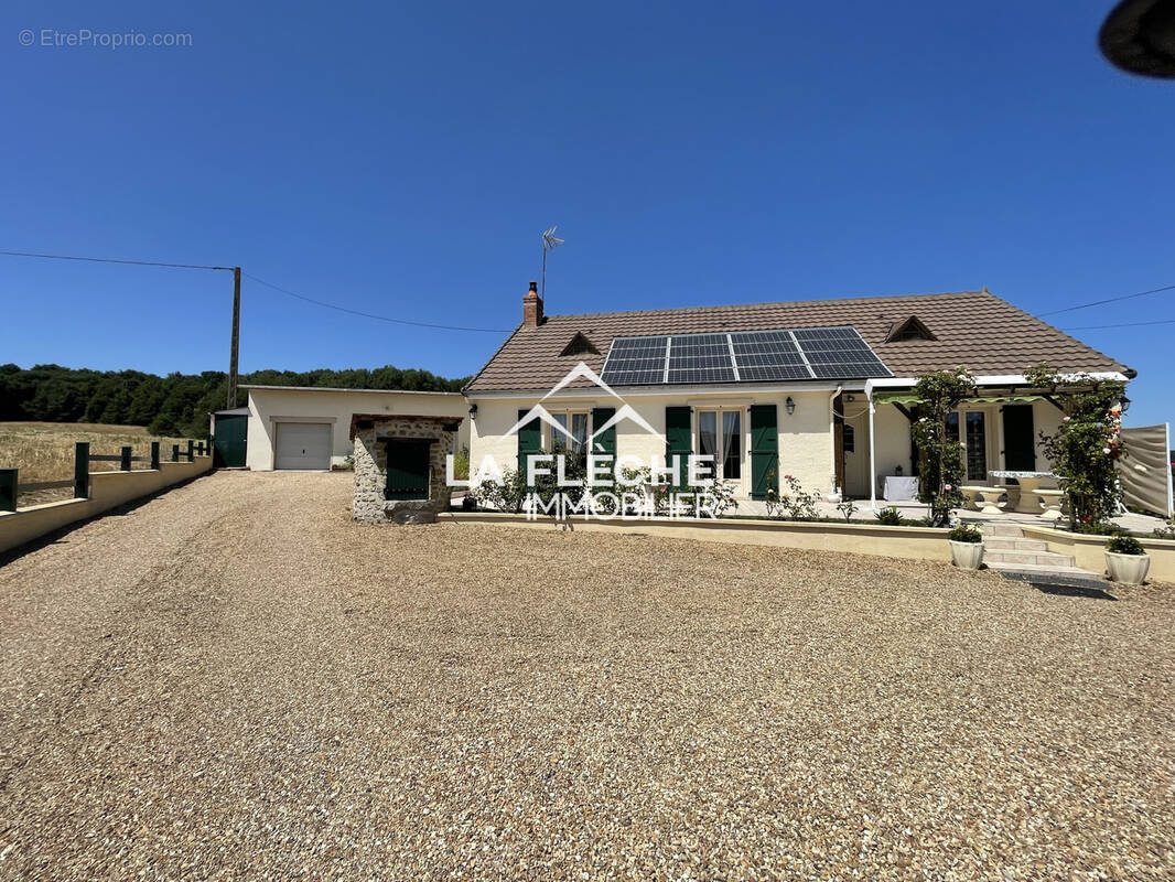 Maison à SAINT-JEAN-DE-LA-MOTTE