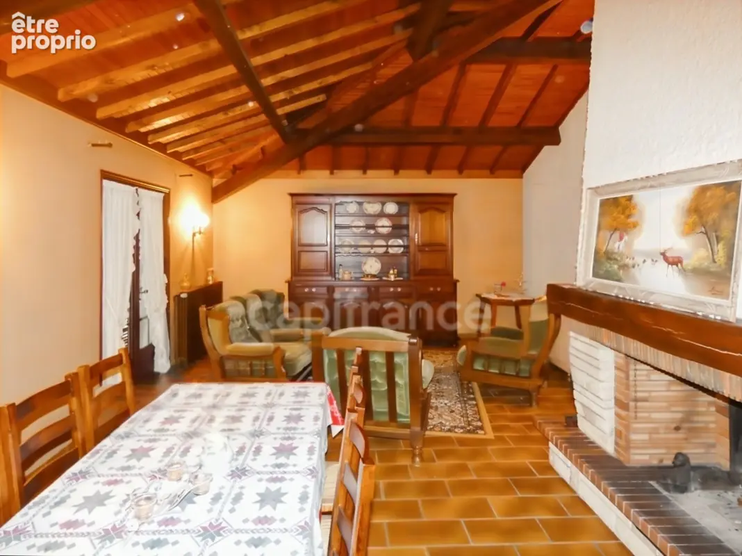 Maison à SAINT-MARTIN-EN-BRESSE