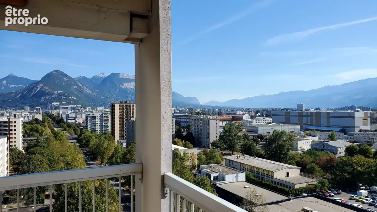 Appartement t2 bis - cours de la liberation - photo 2