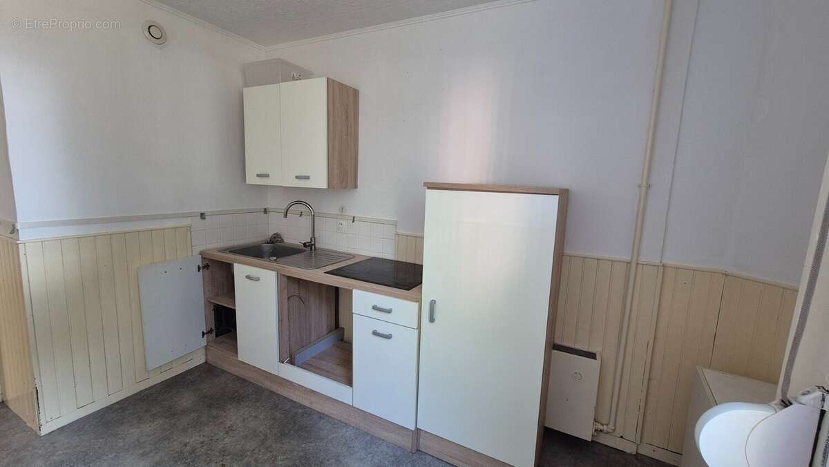 Appartement à SIN-LE-NOBLE