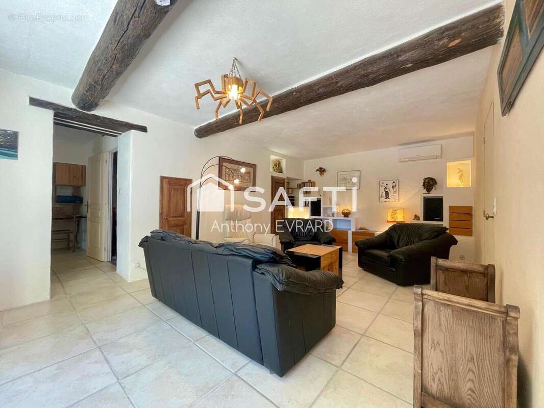 Maison 210 m² à Vaison-La-Romaine  - photo 5
