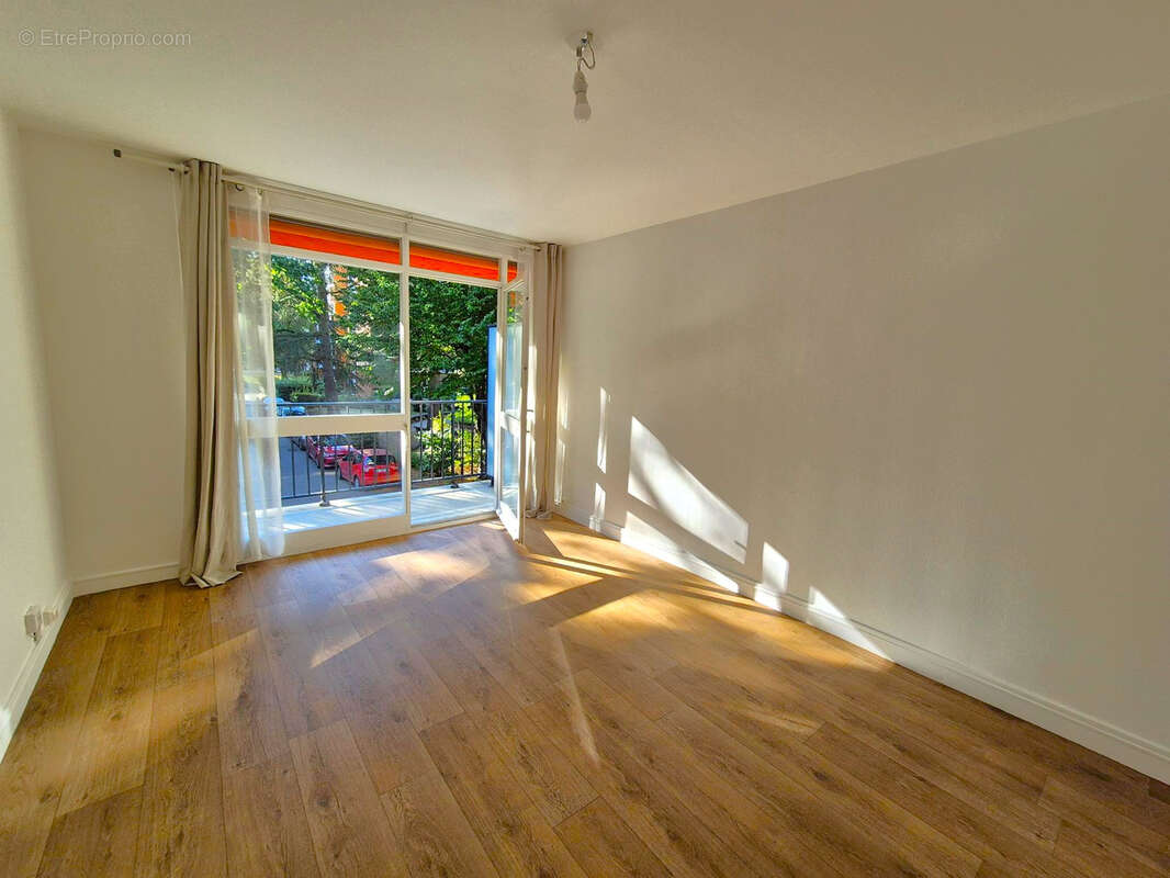 Appartement à VELIZY-VILLACOUBLAY