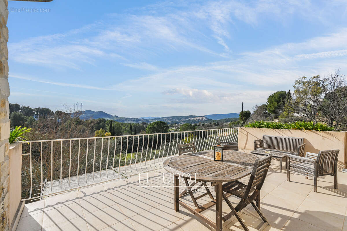 Maison à LE CASTELLET