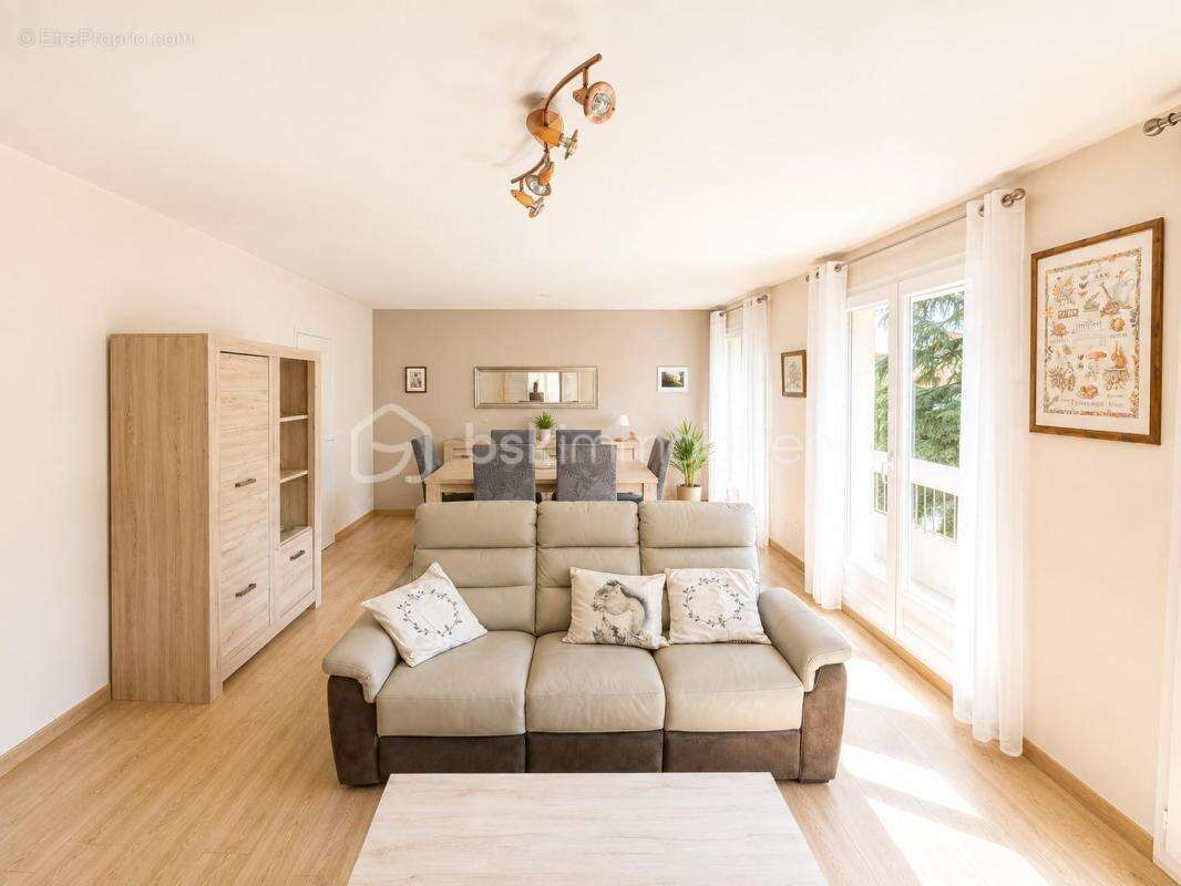 Appartement à LIVRY-GARGAN