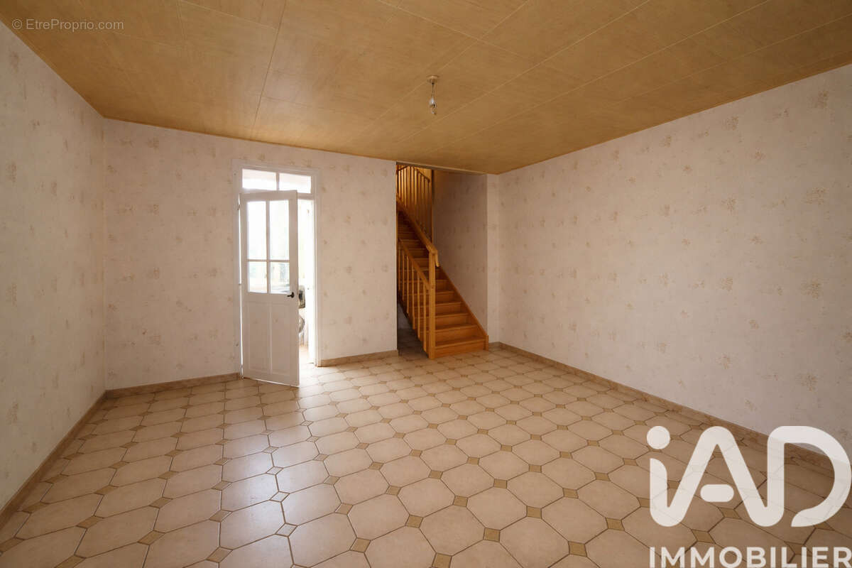 Photo 3 - Maison à FIGNIERES
