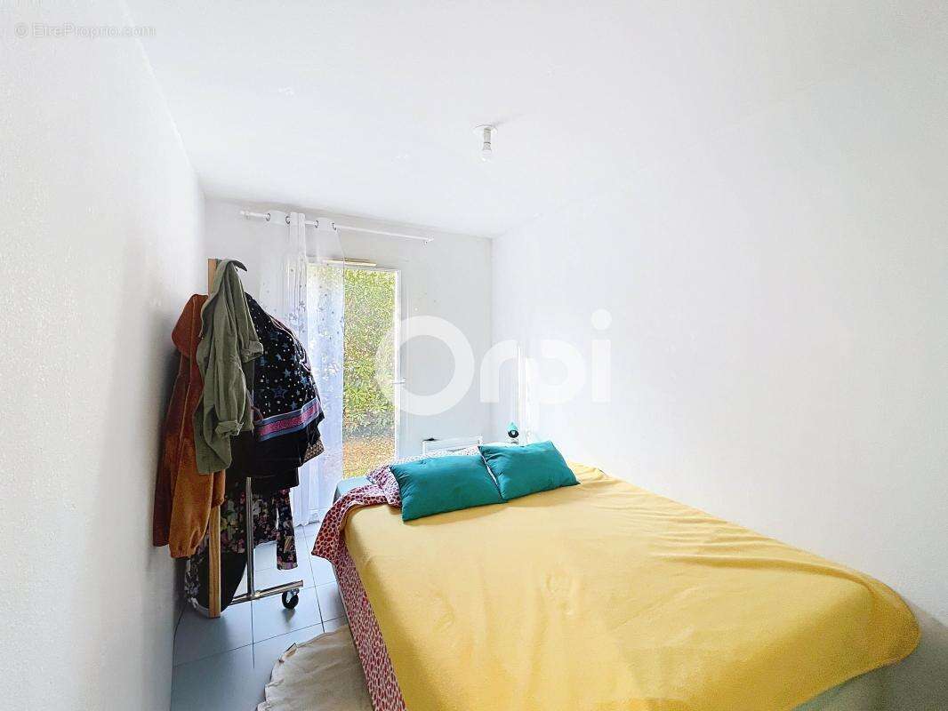 Appartement à ROQUEBRUNE-SUR-ARGENS