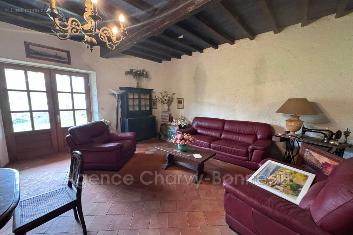 Maison à PRAT-BONREPAUX