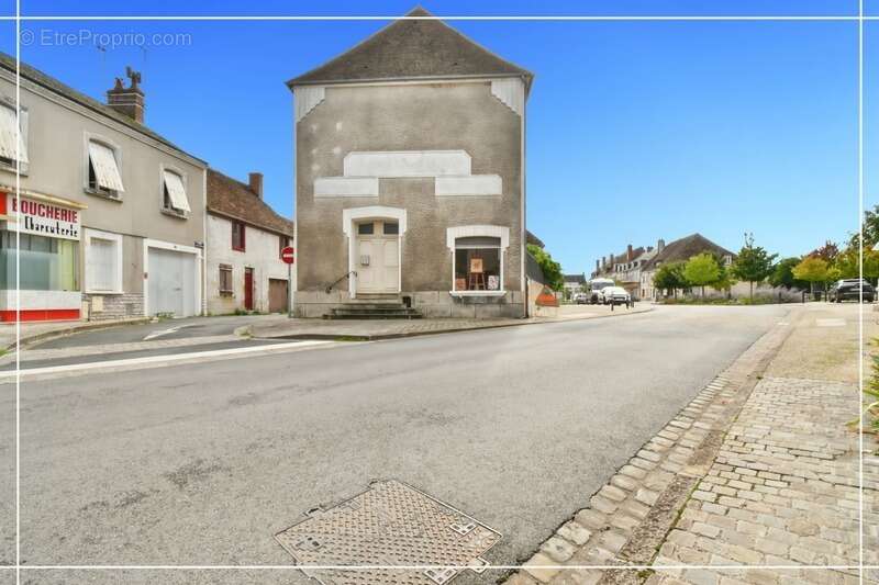 Maison à CHATEAUMEILLANT