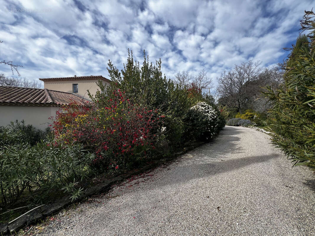 Maison à VAISON-LA-ROMAINE