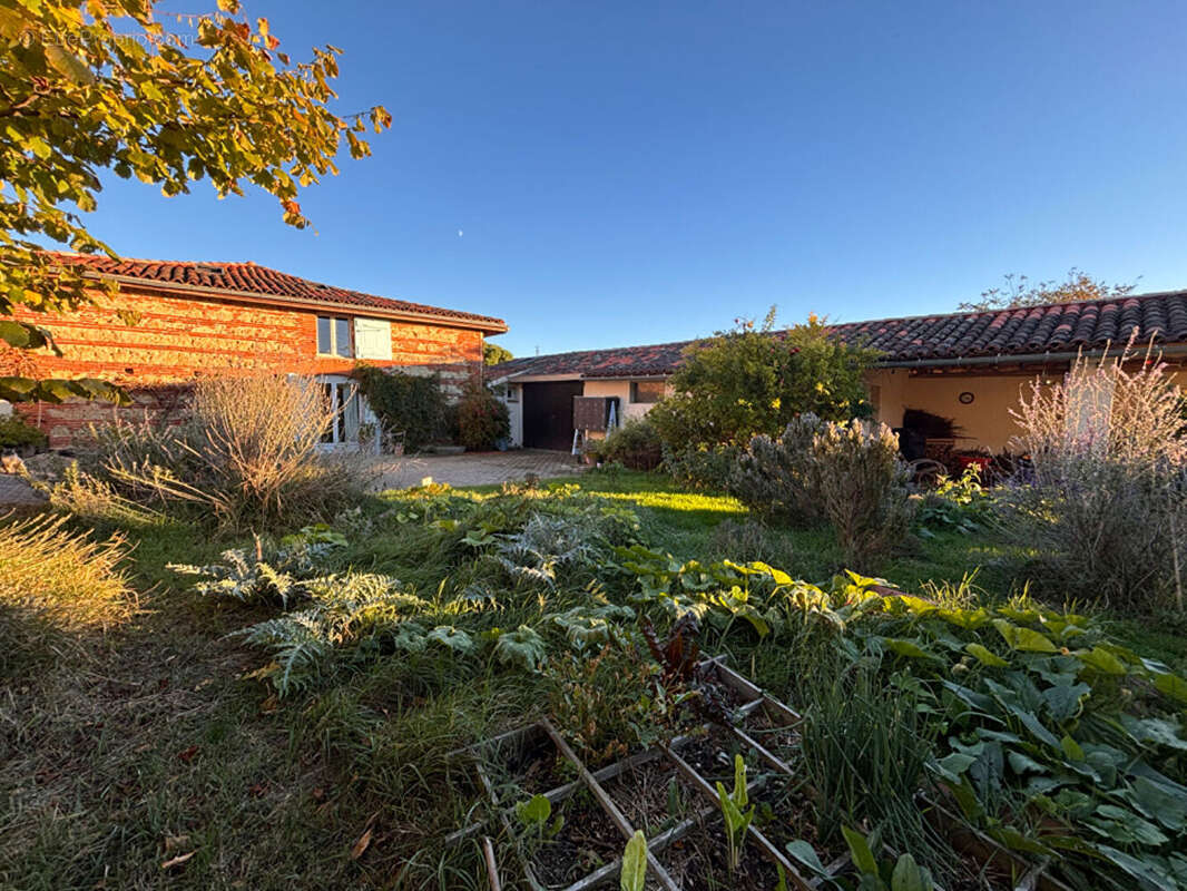 Maison à SAINT-ORENS-DE-GAMEVILLE