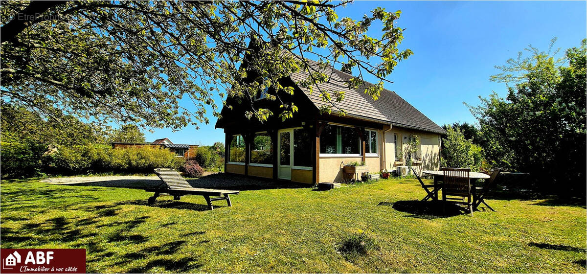Maison à MARTIN-EGLISE