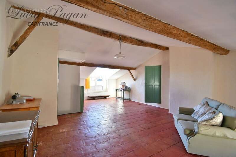 Maison à CRUZY