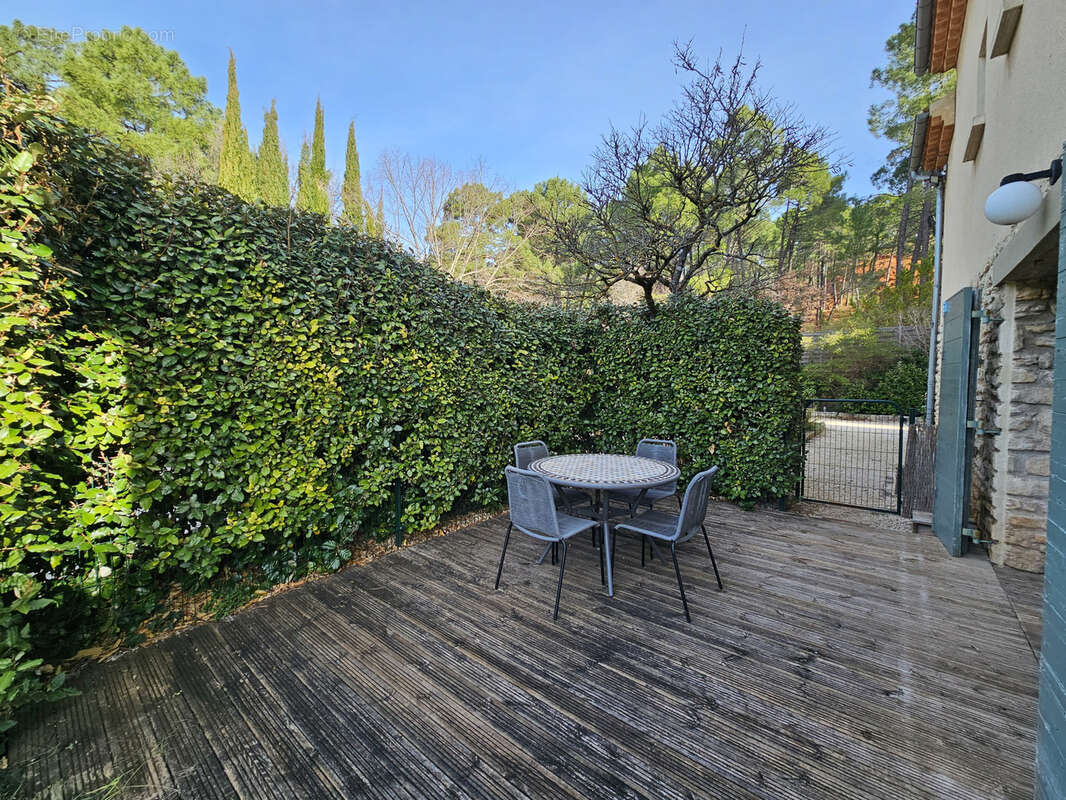 Maison à ROUSSILLON